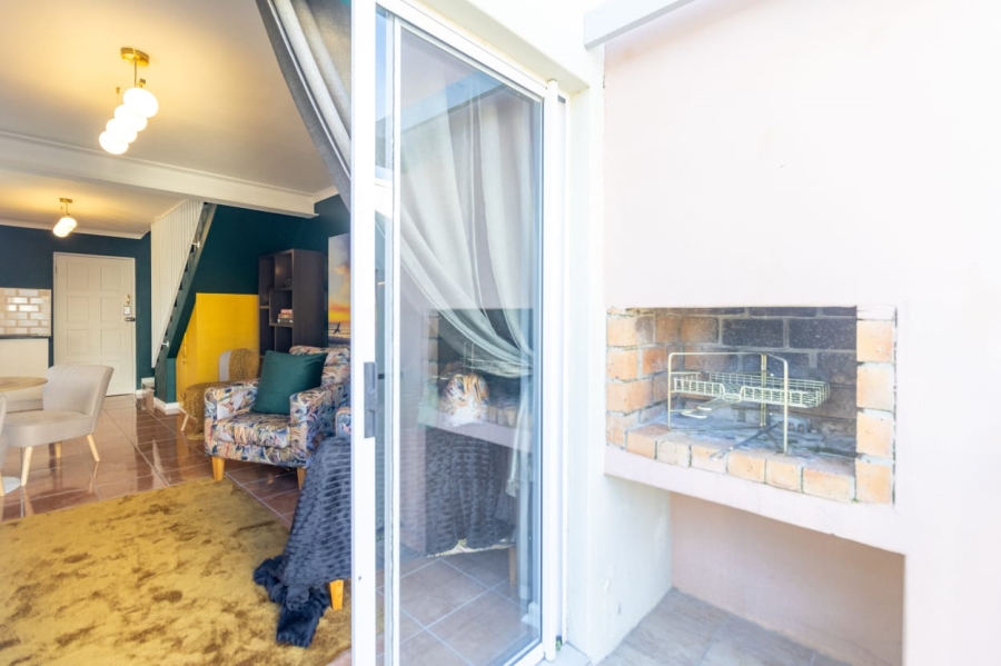 To Let 2 Bedroom Property for Rent in Whispering Pines Western Cape
